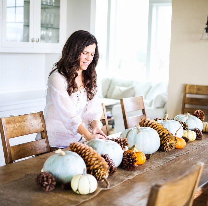 How to Make a Thanksgiving Tablescape